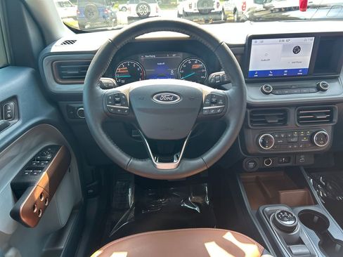 Used 2022 Ford Maverick Lariat w/ Lariat Luxury Package image 15