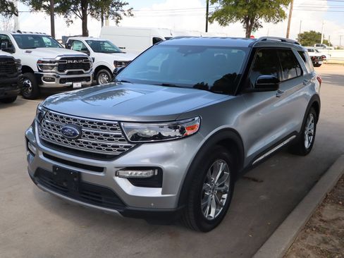 Used 2022 Ford Explorer Limited RWD image 8