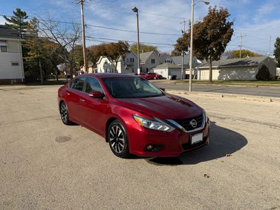 Used 2018 Nissan Altima 2.5 SV w/ 2.5 SV Technology Package