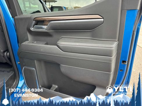 Used 2024 Chevrolet Silverado 1500 RST w/ Protection Package AWD/4WD image 18