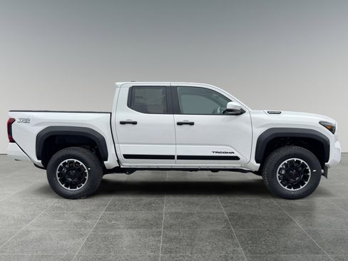 New 2025 Toyota Tacoma TRD Off-Road image 6