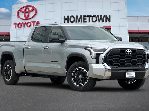 New 2026 Toyota Tundra SR5 w/ TRD Off-Road Package AWD/4WD image 2