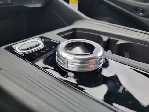 New 2026 Jeep Cherokee Overland image 29