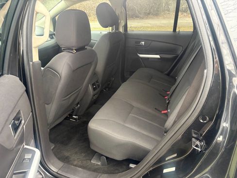 Used 2013 Ford Edge SE image 21