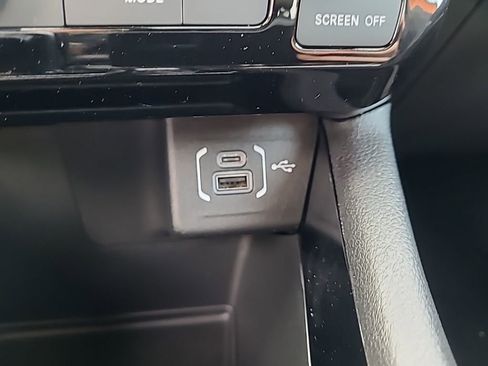 New 2026 Jeep Compass Latitude AWD/4WD image 39