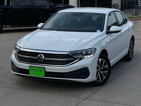 Used 2024 Volkswagen Jetta S FWD image 9
