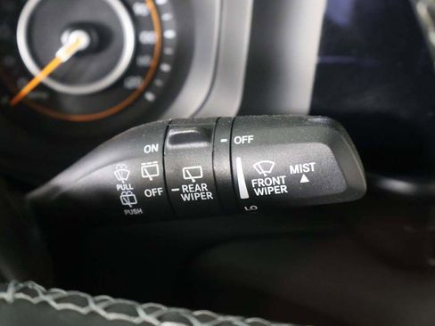 Used 2025 Jeep Wrangler Unlimited Sahara AWD/4WD image 39