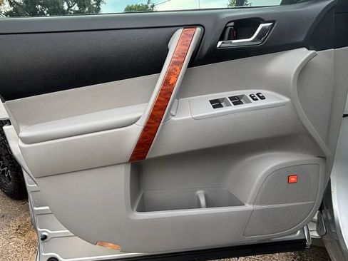 Used 2008 Toyota Highlander Limited FWD image 13