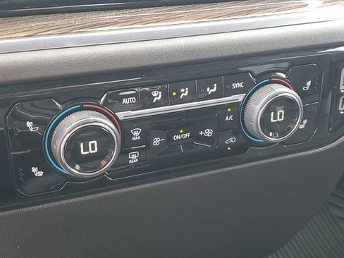 Certified 2024 Chevrolet Silverado 1500 LT AWD/4WD image 21