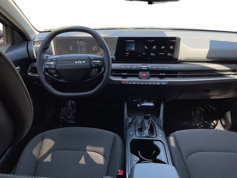 Used 2025 Kia K4 FWD image 14