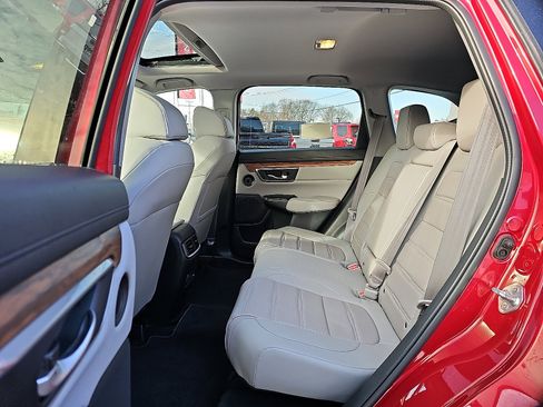 Used 2022 Honda CR-V Touring image 10