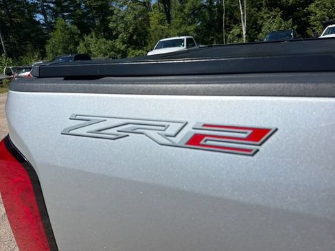 Used 2017 Chevrolet Colorado ZR2 AWD/4WD image 9