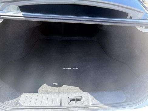 Used 2020 Nissan Sentra SV FWD image 11