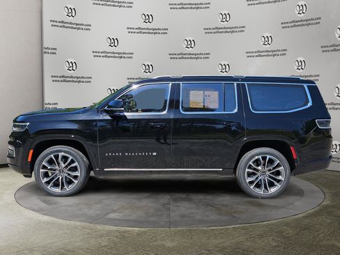 Used 2024 Jeep Grand Wagoneer Series III AWD/4WD image 2