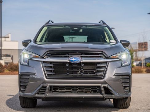 Used 2024 Subaru Ascent Premium w/ Convenience Package image 2