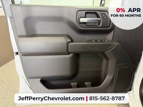 New 2026 Chevrolet Silverado 1500 Custom Trail Boss w/ LPO, Dark Essentials Package AWD/4WD image 8