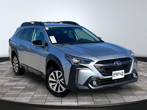 Used 2025 Subaru Outback Premium w/ Popular Package #1A AWD/4WD image 3