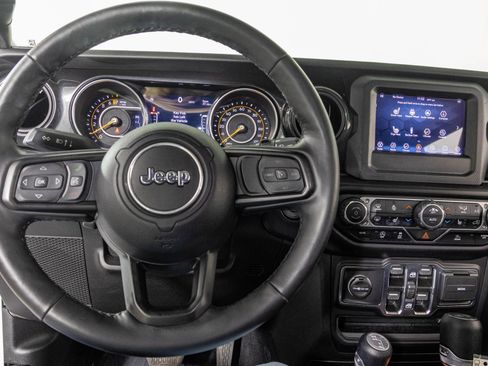 Used 2021 Jeep Wrangler Unlimited Sport AWD/4WD image 32