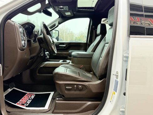 Used 2023 GMC Sierra 3500 Denali image 21