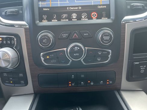 Used 2015 RAM 1500 Laramie w/ Convenience Group image 26