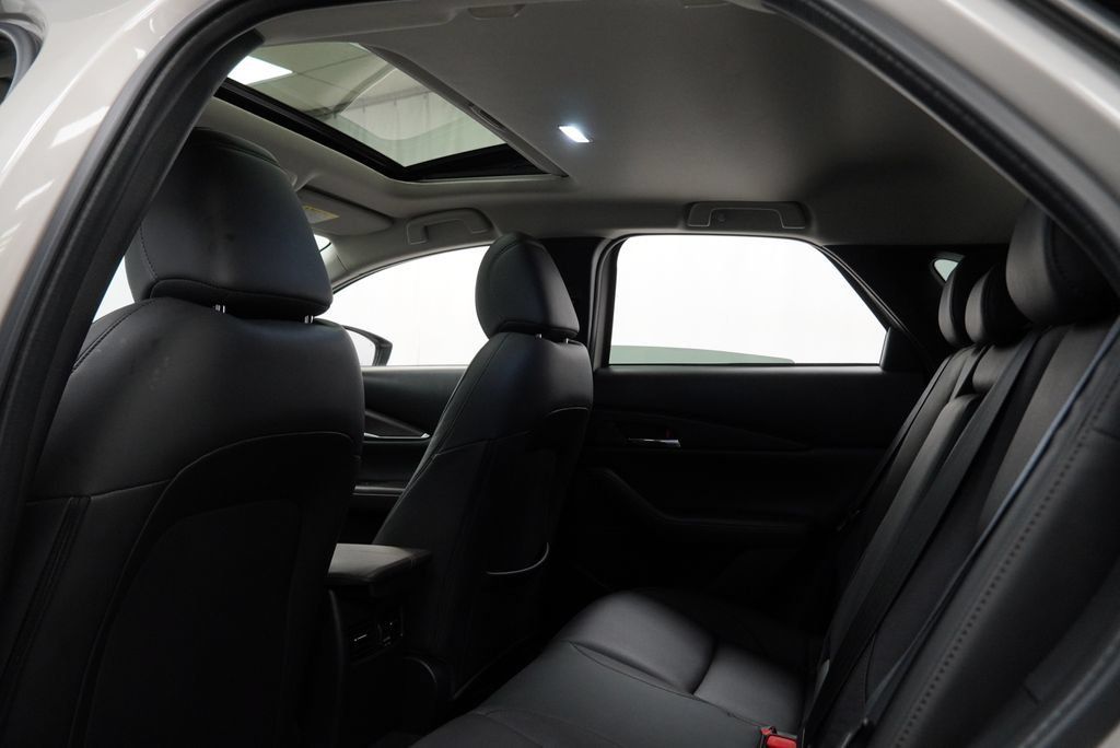 Used 2023 MAZDA CX-30 AWD 2.5 S w/ Premium Package image 13