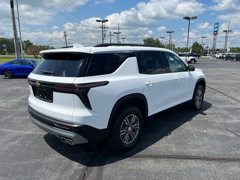 Used 2026 Chevrolet Traverse LT w/ Driver Confidence Package FWD image 36