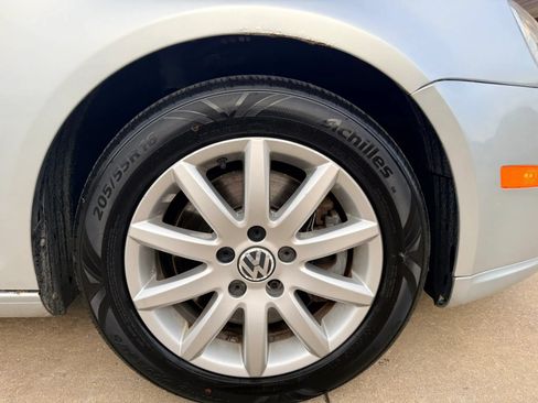 Used 2009 Volkswagen Jetta TDI FWD image 17