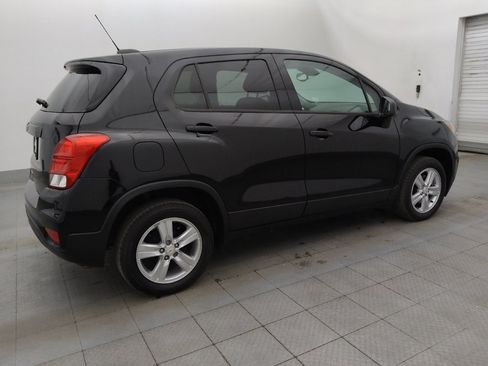 Used 2020 Chevrolet Trax LS w/ Tint and Cruise Package FWD image 10