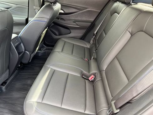 Certified 2024 Buick Envista Sport Touring w/ Convenience I Package FWD image 24