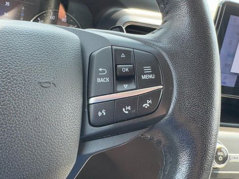 Used 2020 Ford Explorer XLT w/ Equipment Group 202A AWD/4WD image 17