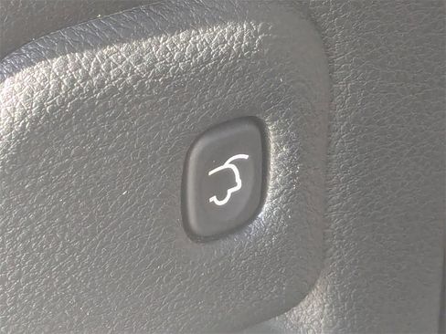 Used 2022 Dodge Durango GT image 30