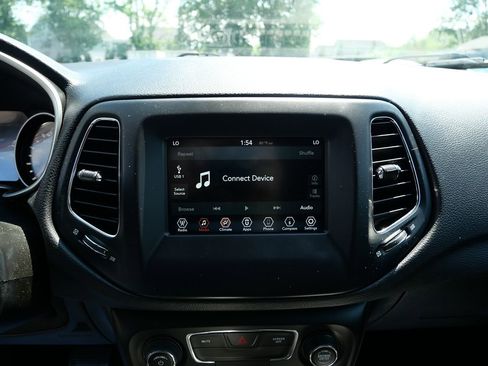 Used 2020 Jeep Compass Sport w/ Tech Group AWD/4WD image 14