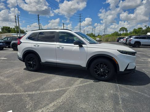 Certified 2024 Honda CR-V Sport-L image 2