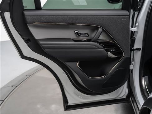 New 2025 Land Rover Range Rover Sport SE image 23