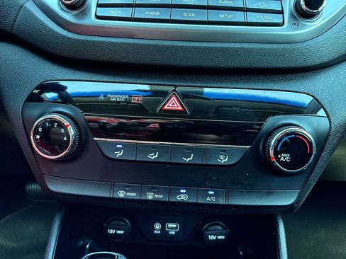 Used 2017 Hyundai Tucson SE image 18