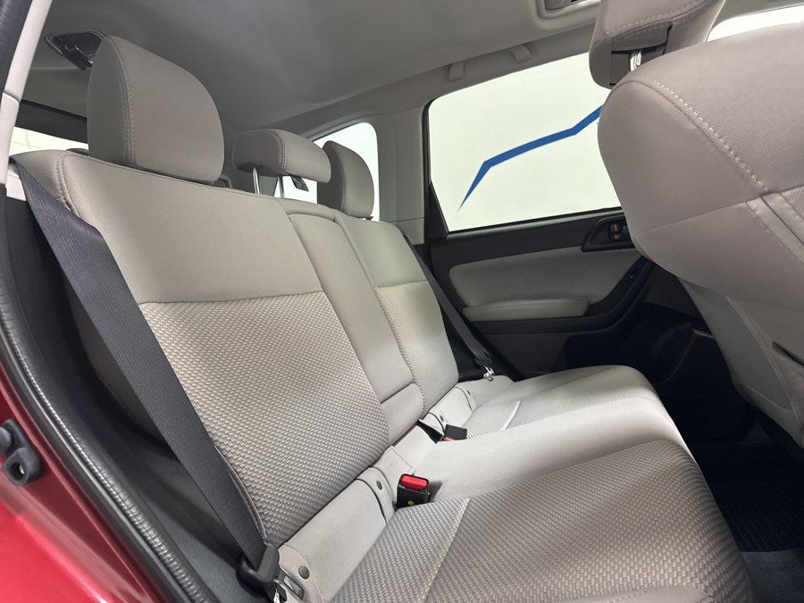 Used 2017 Subaru Forester 2.5i Premium w/ All-Weather Package AWD/4WD image 18