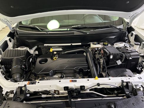 Used 2024 Chevrolet Equinox LT image 15