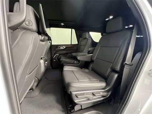 Used 2025 GMC Yukon Denali w/ Denali Reserve Package image 26