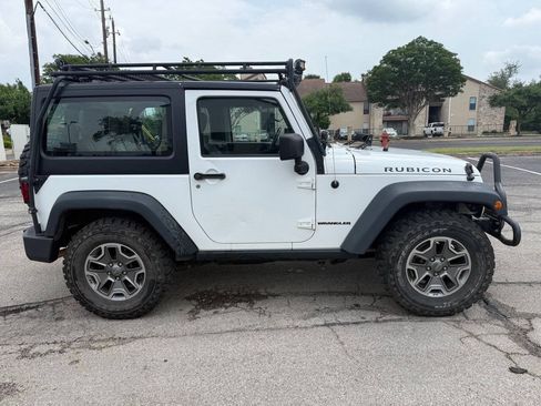 Used 2013 Jeep Wrangler Rubicon w/ PWR Convenience Group AWD/4WD image 5