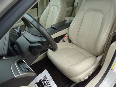 Used 2020 Lincoln MKZ AWD w/ Convenience Package image 25