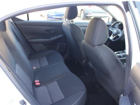 Used 2025 Nissan Sentra SV FWD image 14