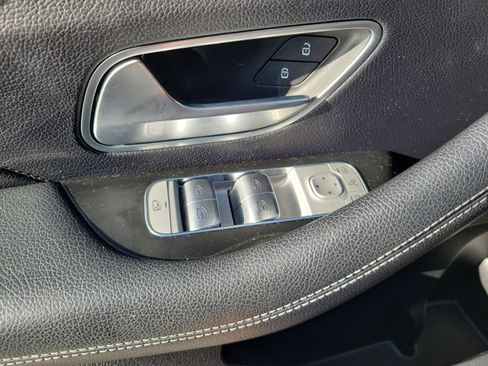 Used 2022 Mercedes-Benz GLS 450 4MATIC image 25