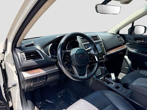 Used 2019 Subaru Outback 2.5i Limited w/ Popular Package #2 AWD/4WD image 9
