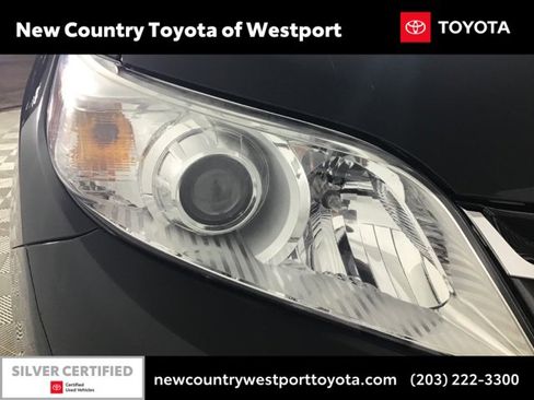 Certified 2020 Toyota Sienna XLE Premium image 22