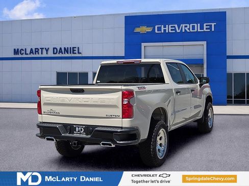 New 2026 Chevrolet Silverado 1500 Custom Trail Boss AWD/4WD image 5