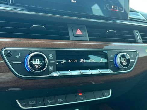 Used 2023 Audi A4 2.0T Premium AWD/4WD image 35