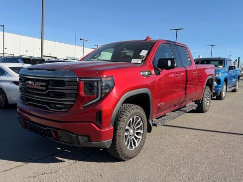 Used 2022 GMC Sierra 1500 AT4 w/ AT4 Preferred Package image 1
