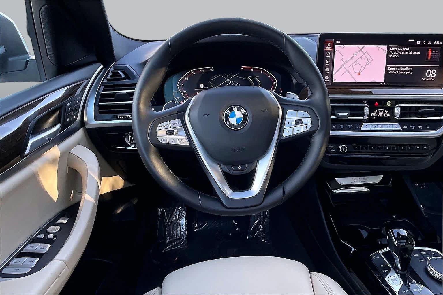 Used 2024 BMW X3 xDrive30i w/ Premium Package AWD/4WD image 5