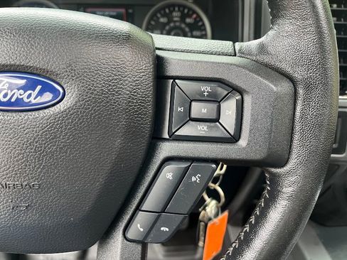 Used 2019 Ford F150 XLT w/ Equipment Group 302A Luxury AWD/4WD image 16