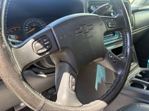Used 2003 Chevrolet Silverado 2500 LT w/ Skid Plate Package AWD/4WD image 10